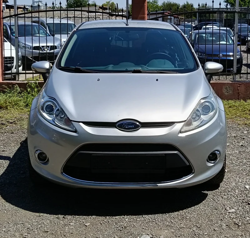 Ford Fiesta 1.25i TITANIUM, снимка 2 - Автомобили и джипове - 51147759