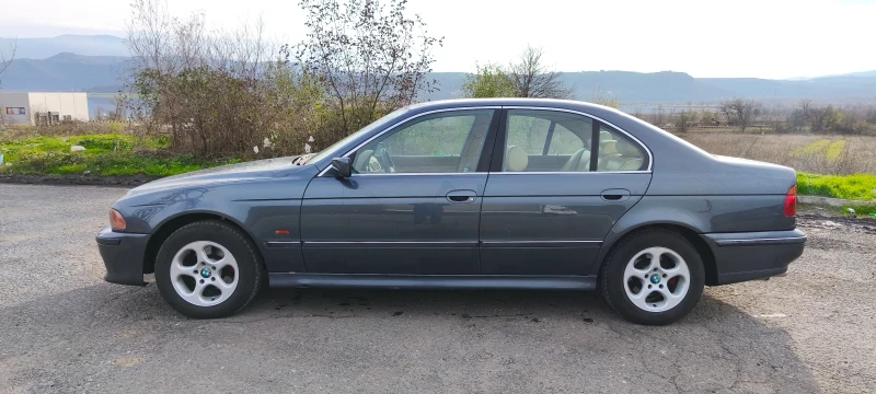 BMW 520, снимка 3 - Автомобили и джипове - 52638808