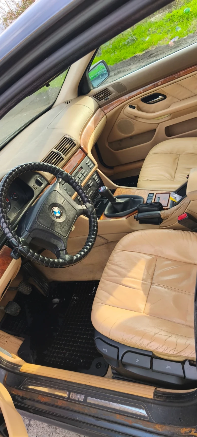 BMW 520, снимка 9 - Автомобили и джипове - 52638808