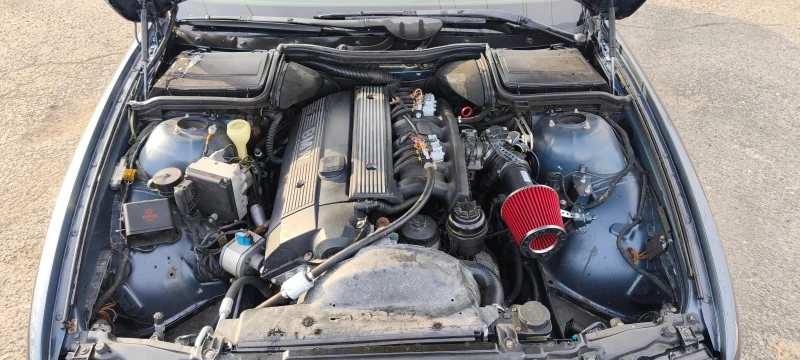 BMW 520, снимка 15 - Автомобили и джипове - 52638808