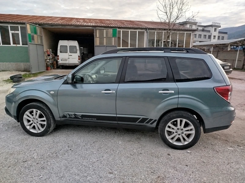 Subaru Forester, снимка 3 - Автомобили и джипове - 52918103
