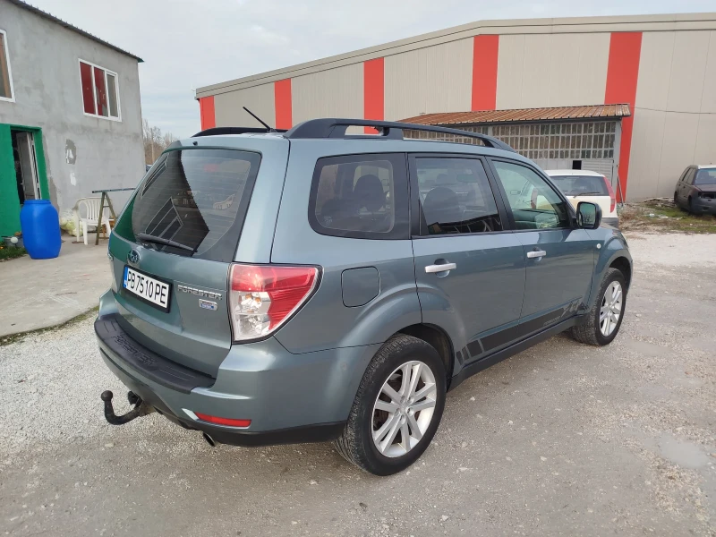 Subaru Forester, снимка 6 - Автомобили и джипове - 52918103