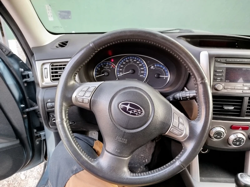 Subaru Forester, снимка 14 - Автомобили и джипове - 52918103