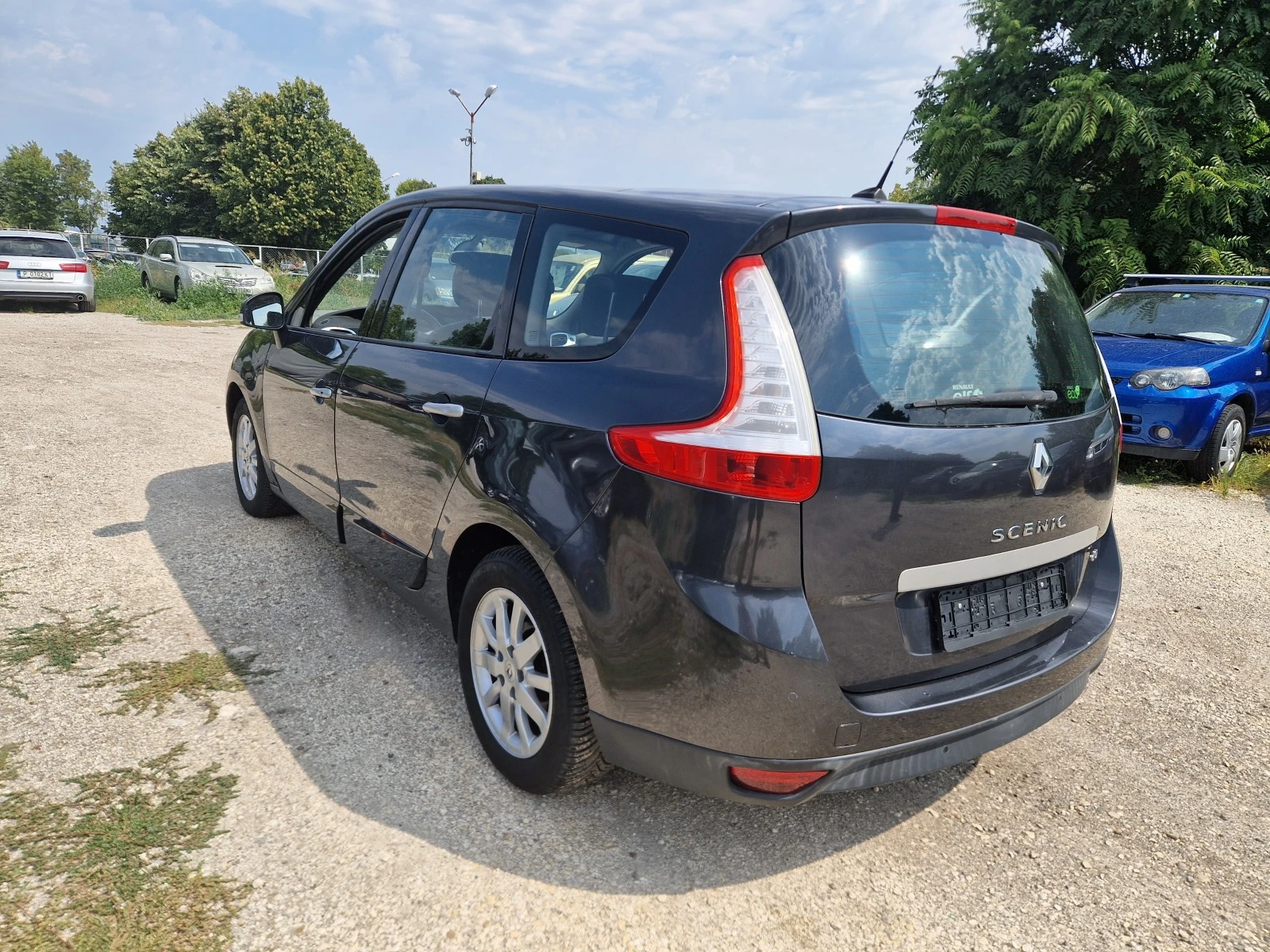 Renault Scenic 1.9dci 7МЕСТА/КОЖА/НАВИ/ПАНОРАМА/КАМЕРА - изображение 7