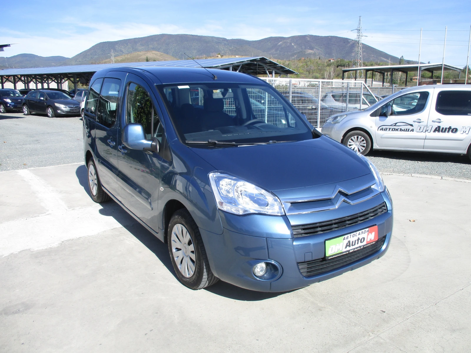 Citroen Berlingo 1.6 КАТО НОВА/90PS/ - изображение 2