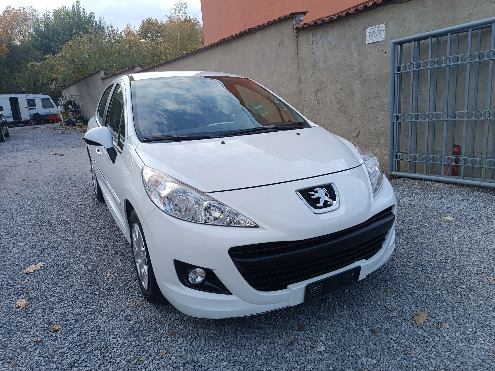 Peugeot 207 1.4i 75kc/ГАЗ КЛИМАТИК*  - изображение 3