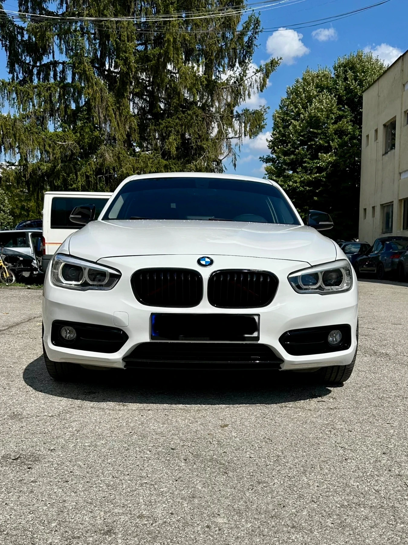 BMW 116 LCI AVTOMAT  - изображение 2