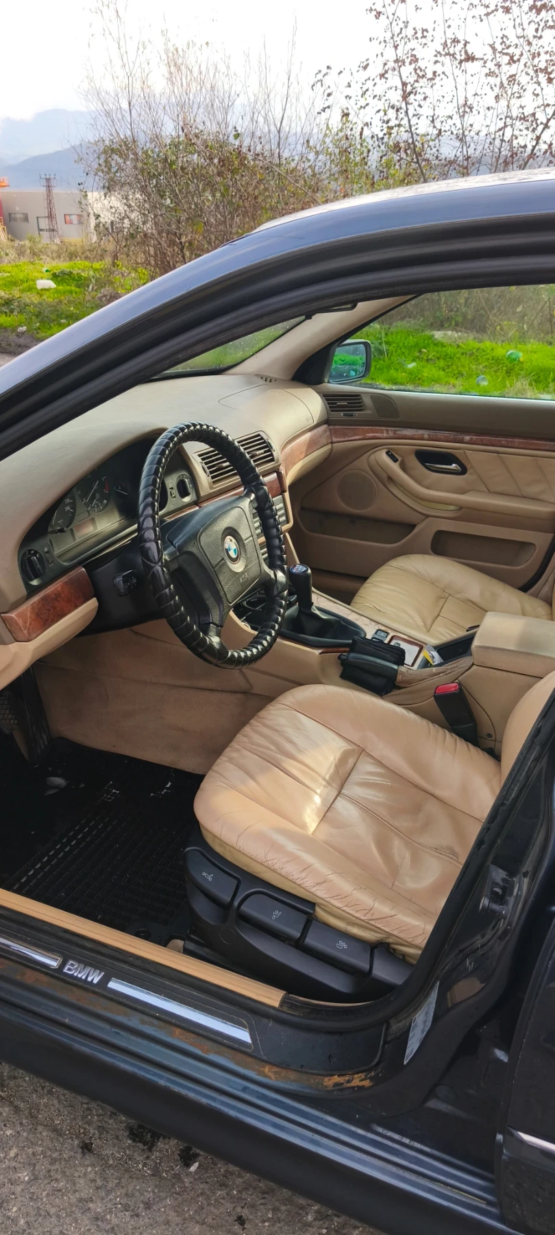 BMW 520  - изображение 8