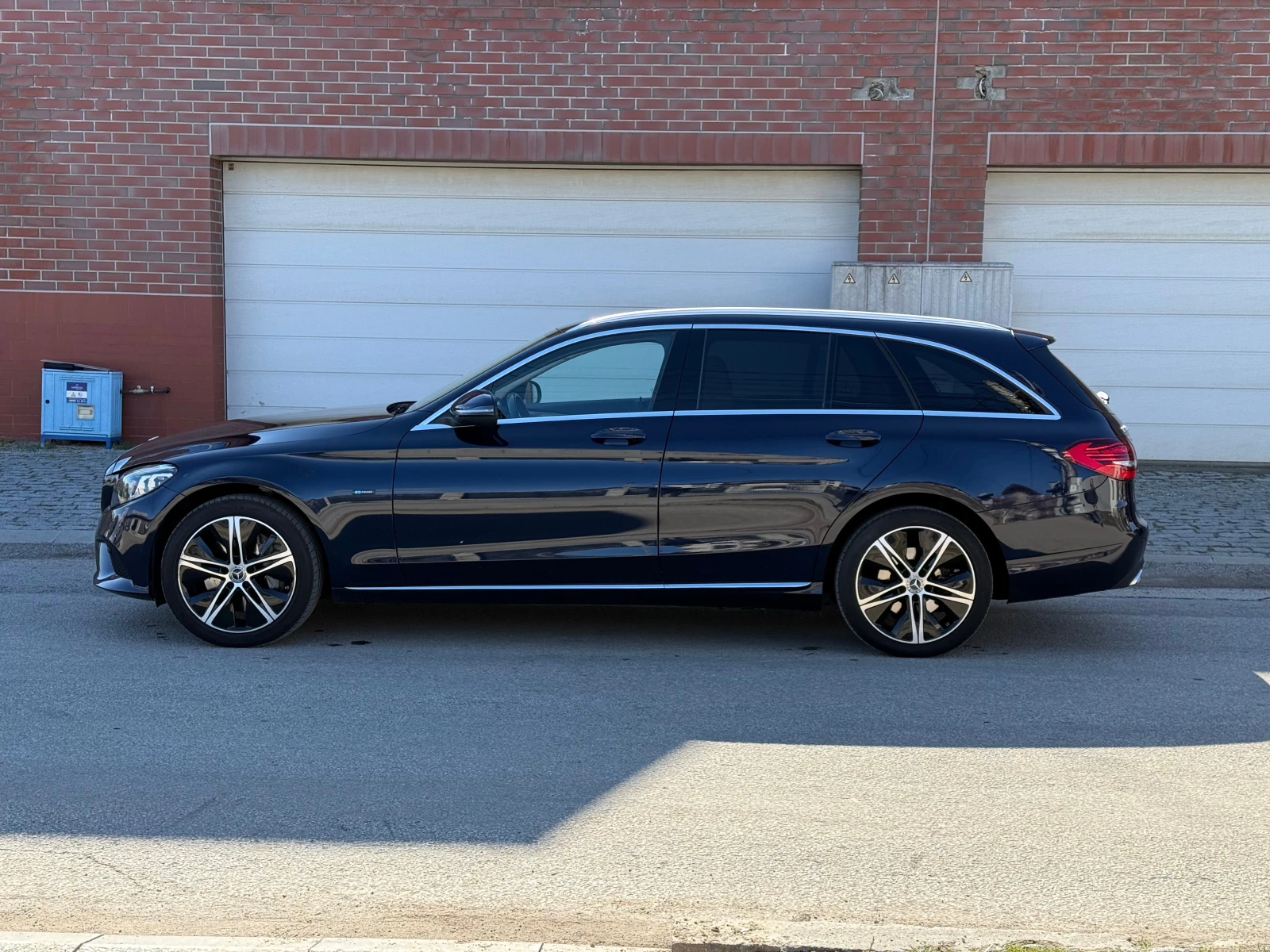 Mercedes-Benz C 300 FACELIFT-Plug-in hybrid-AVTOMAT-ГЕРМАНИЯ-TOP- - изображение 8