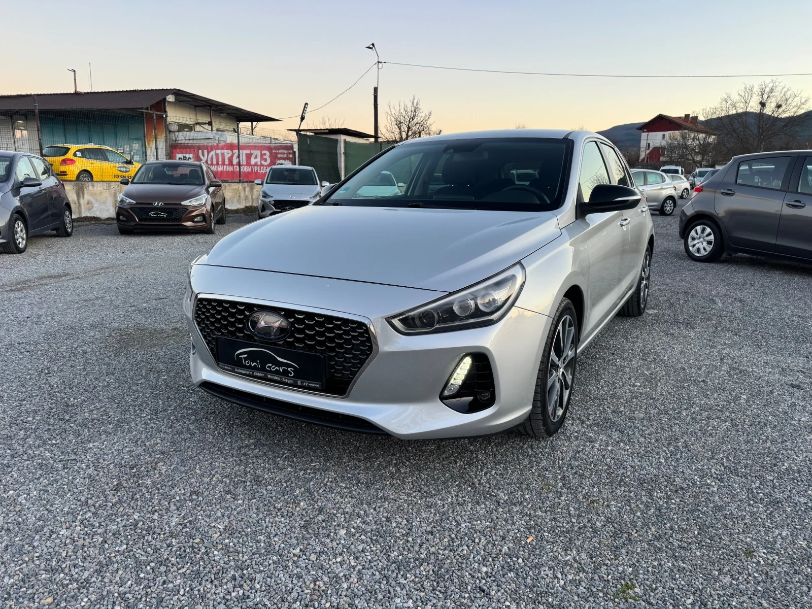 Hyundai I30 1.6CRDI 16V NAVI!! CAMERA!! LED!! DISTR!!FULL!! | Mobile.bg � ����������� 1