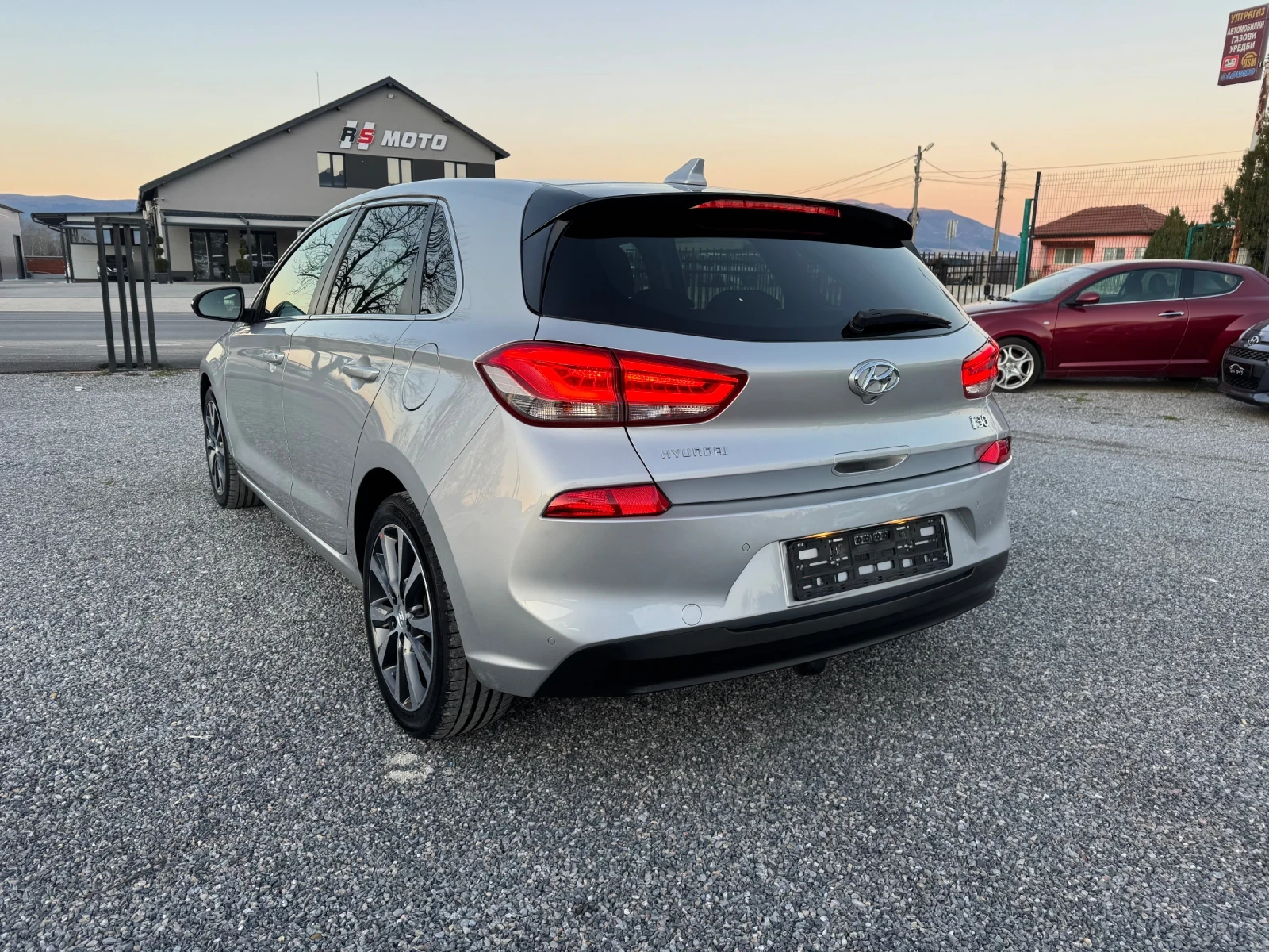 Hyundai I30 1.6CRDI 16V NAVI!! CAMERA!! LED!! DISTR!!FULL!! - изображение 5