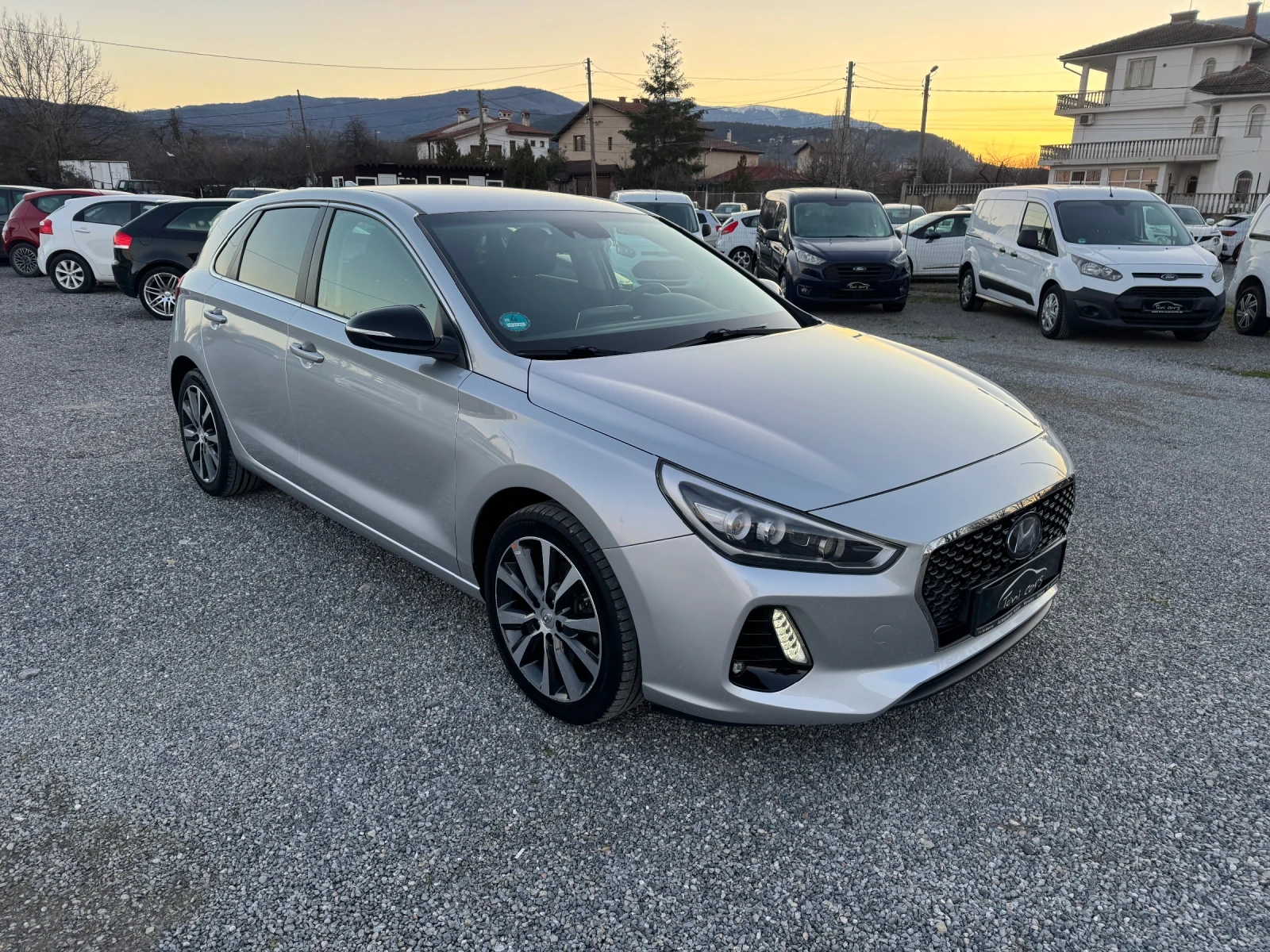 Hyundai I30 1.6CRDI 16V NAVI!! CAMERA!! LED!! DISTR!!FULL!! - изображение 9