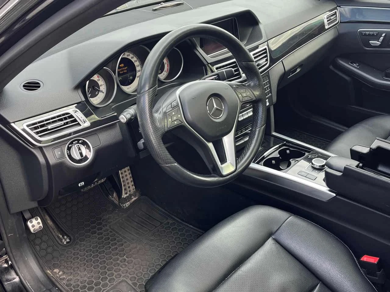 Mercedes-Benz E 250 BlueTEC/CARFAX/ПОДГРЕВИ/ПАНОРАМА, снимка 7 - Автомобили и джипове - 53923474