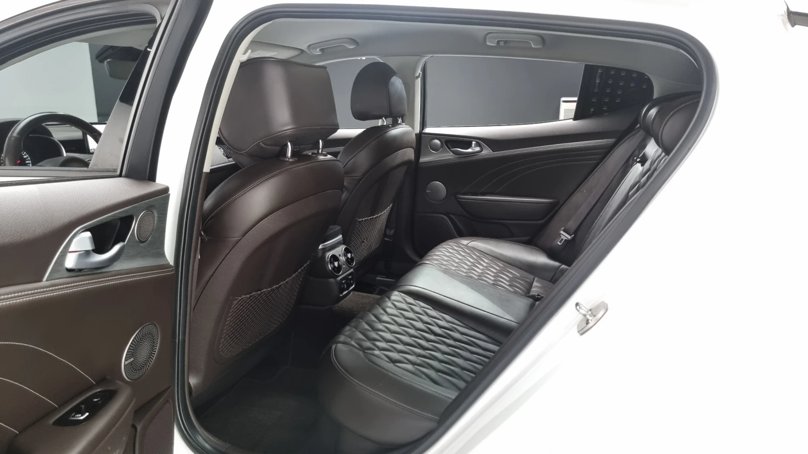 Kia Stinger 2.5 T-GDI AWD | 2021 | Head-Up Display | 360�����a | Mobile.bg � ����������� 6