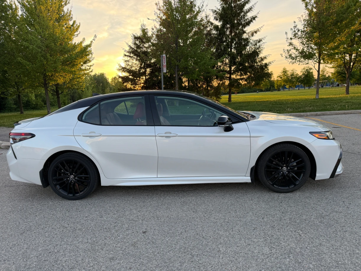 Toyota Camry Hybrid XSE * CARFAX * АВТО КРЕДИТ * , снимка 5 - Автомобили и джипове - 54715172