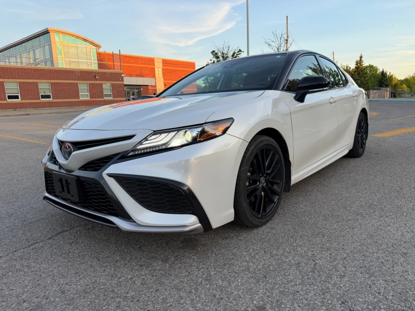 Toyota Camry Hybrid XSE * CARFAX * АВТО КРЕДИТ * , снимка 2 - Автомобили и джипове - 54715172