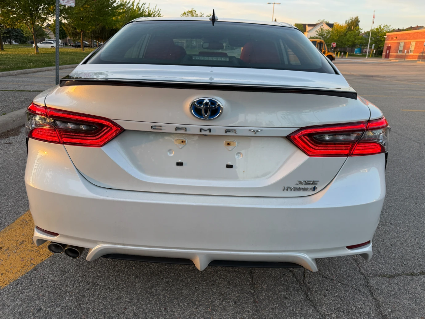 Toyota Camry Hybrid XSE * CARFAX * АВТО КРЕДИТ * , снимка 6 - Автомобили и джипове - 54715172
