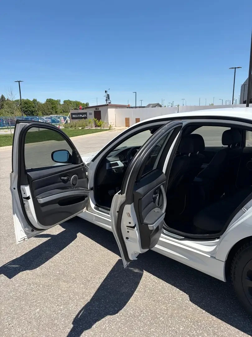 BMW 335 CARFAX ���� ������ ���� �� �������� | Mobile.bg � ����������� 16