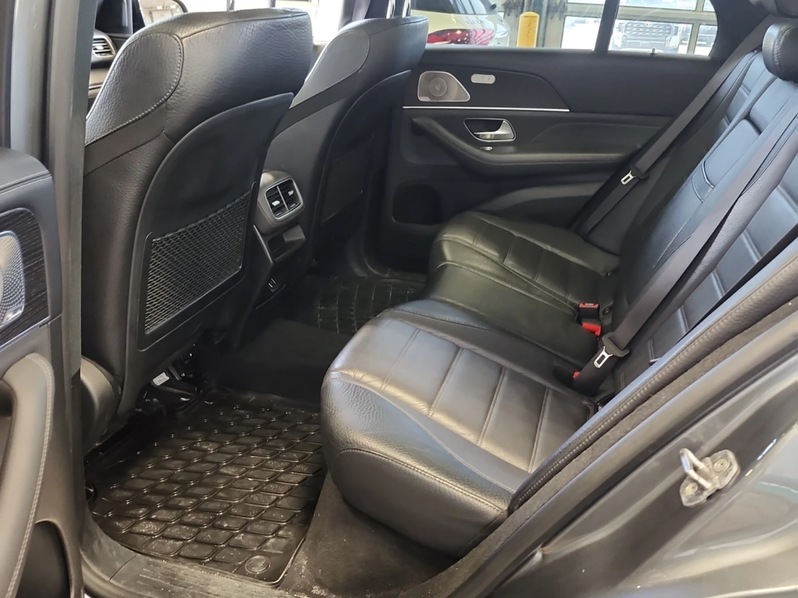 Mercedes-Benz GLE 450 4MATIC/AMG-PACK/HEAD UP/BURMESTER/PANO/ОБДУХВАНЕ, снимка 10 - Автомобили и джипове - 54758445