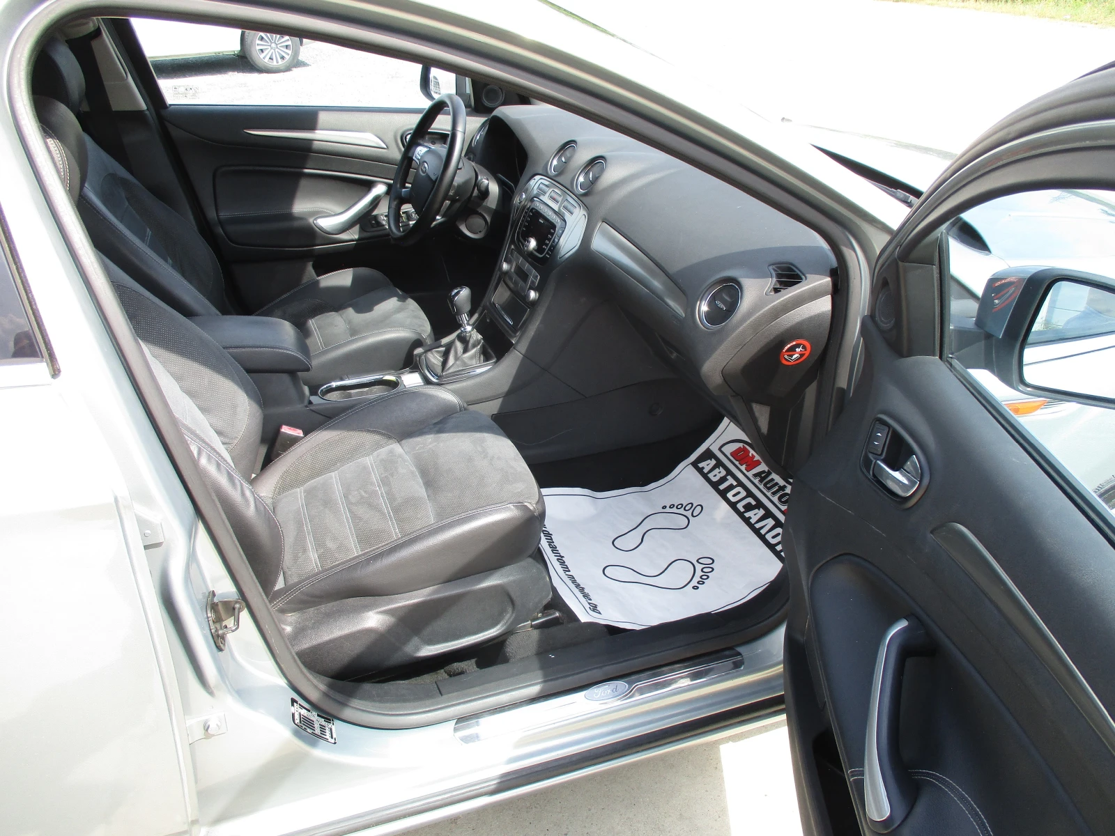 Ford Mondeo 2.0TDI/140кс./6-СКОРОСТИ/КАТО НОВА, снимка 13 - Автомобили и джипове - 54765350