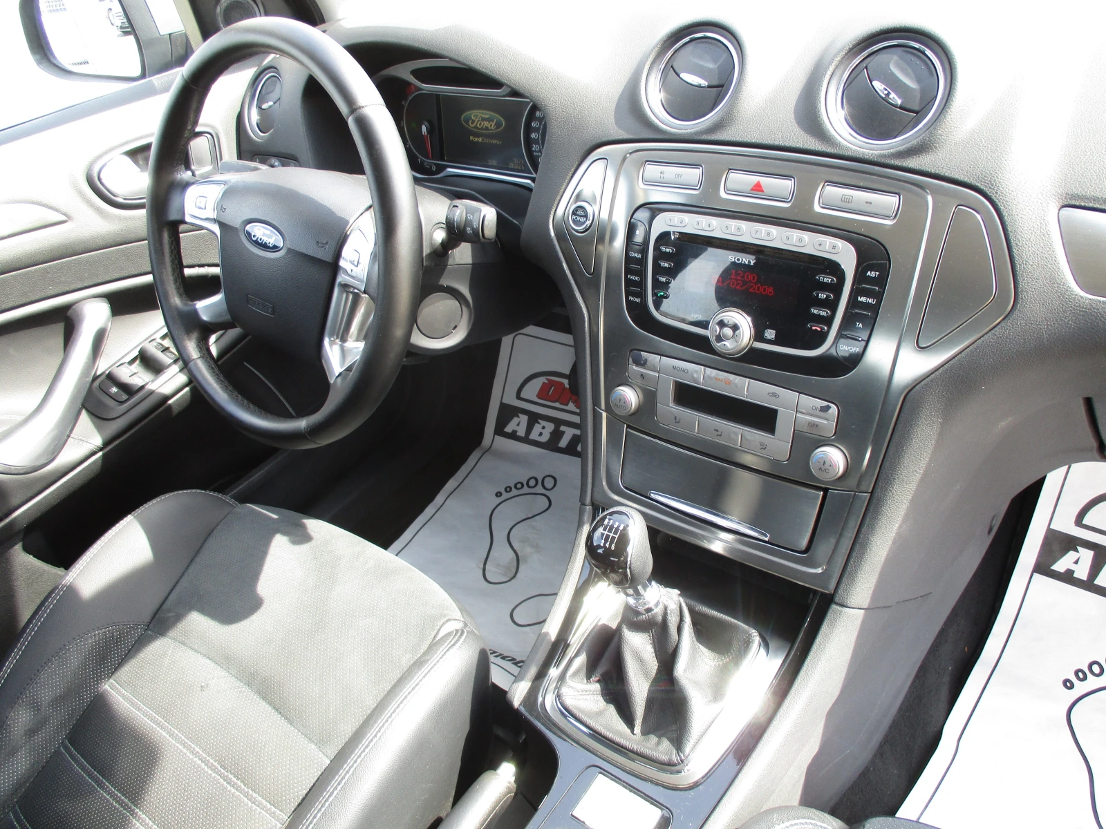 Ford Mondeo 2.0TDI/140кс./6-СКОРОСТИ/КАТО НОВА, снимка 14 - Автомобили и джипове - 54765350