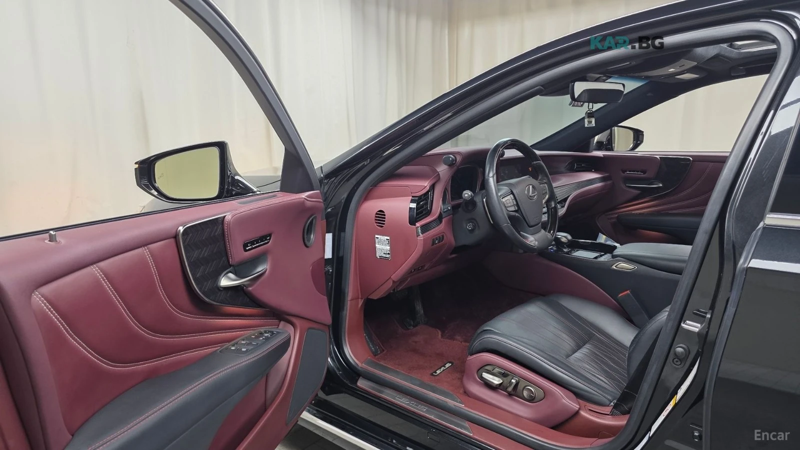 Lexus LS 500 * PLATINUM* AWD* МАСАЖИ* TV* ПОДГРЕВ* ОБДУХВАНЕ* , снимка 9 - Автомобили и джипове - 54928765