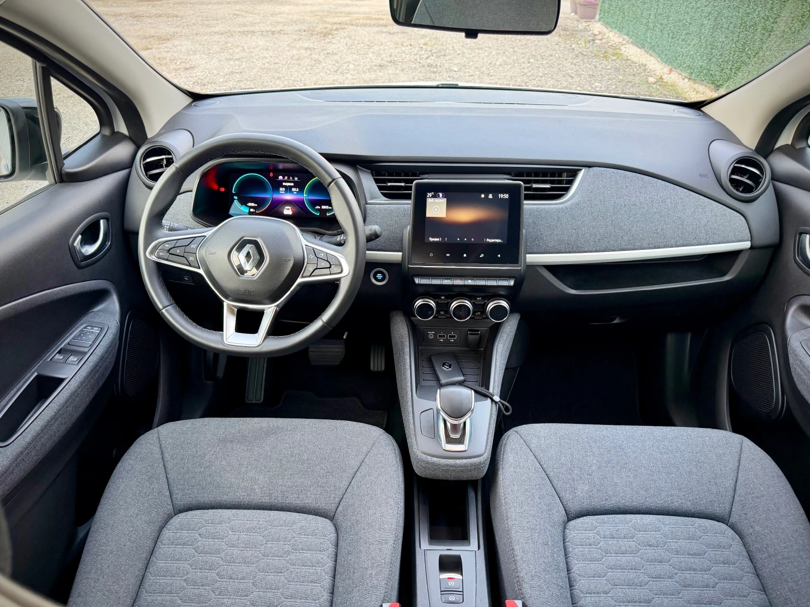 Renault Zoe 52 kWh* CCS* 33000KM* НОВА, снимка 10 - Автомобили и джипове - 55038442