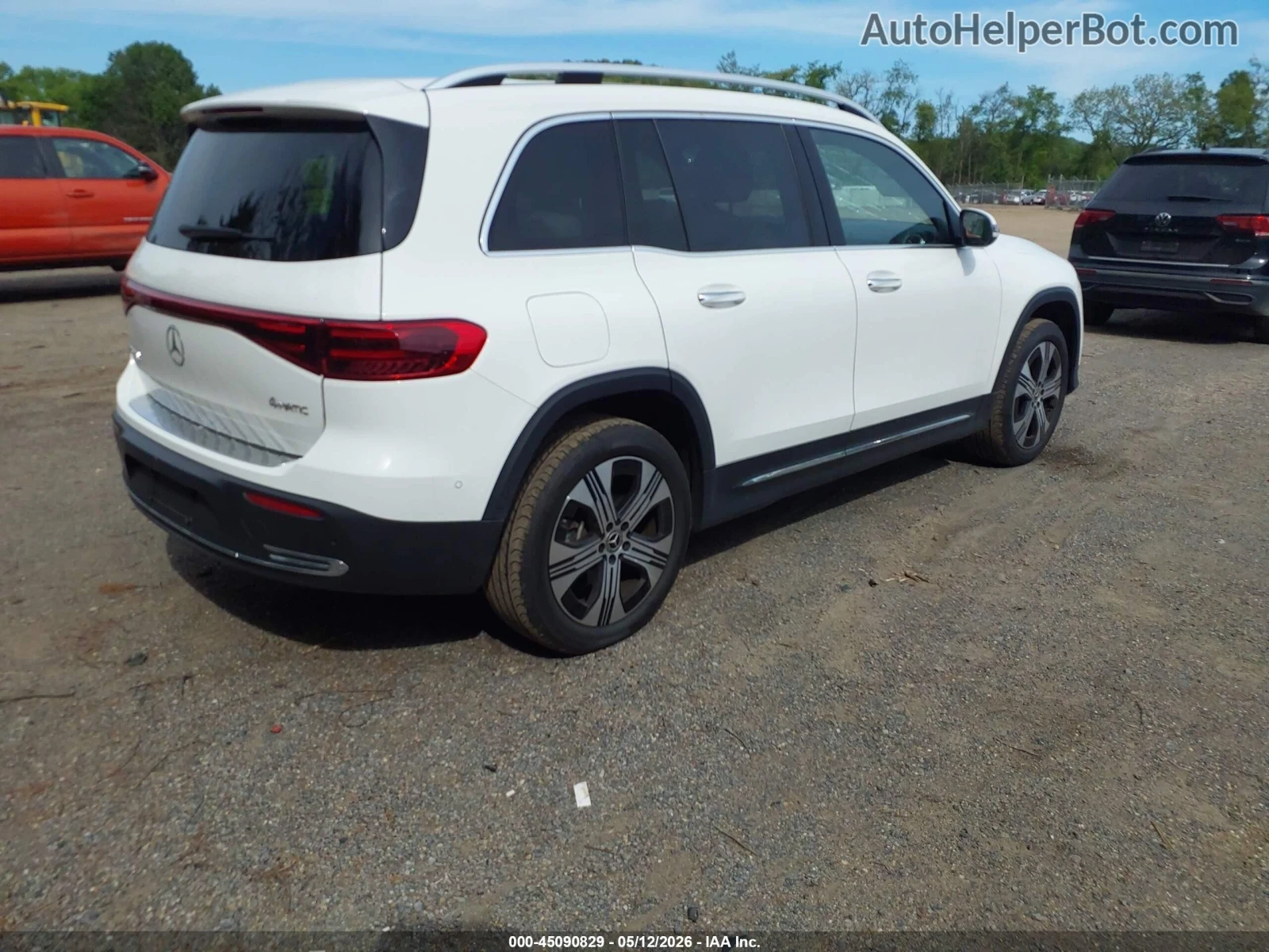 Mercedes-Benz EQB 300* 4MATIC* Цена до БГ, снимка 4 - Автомобили и джипове - 55157616