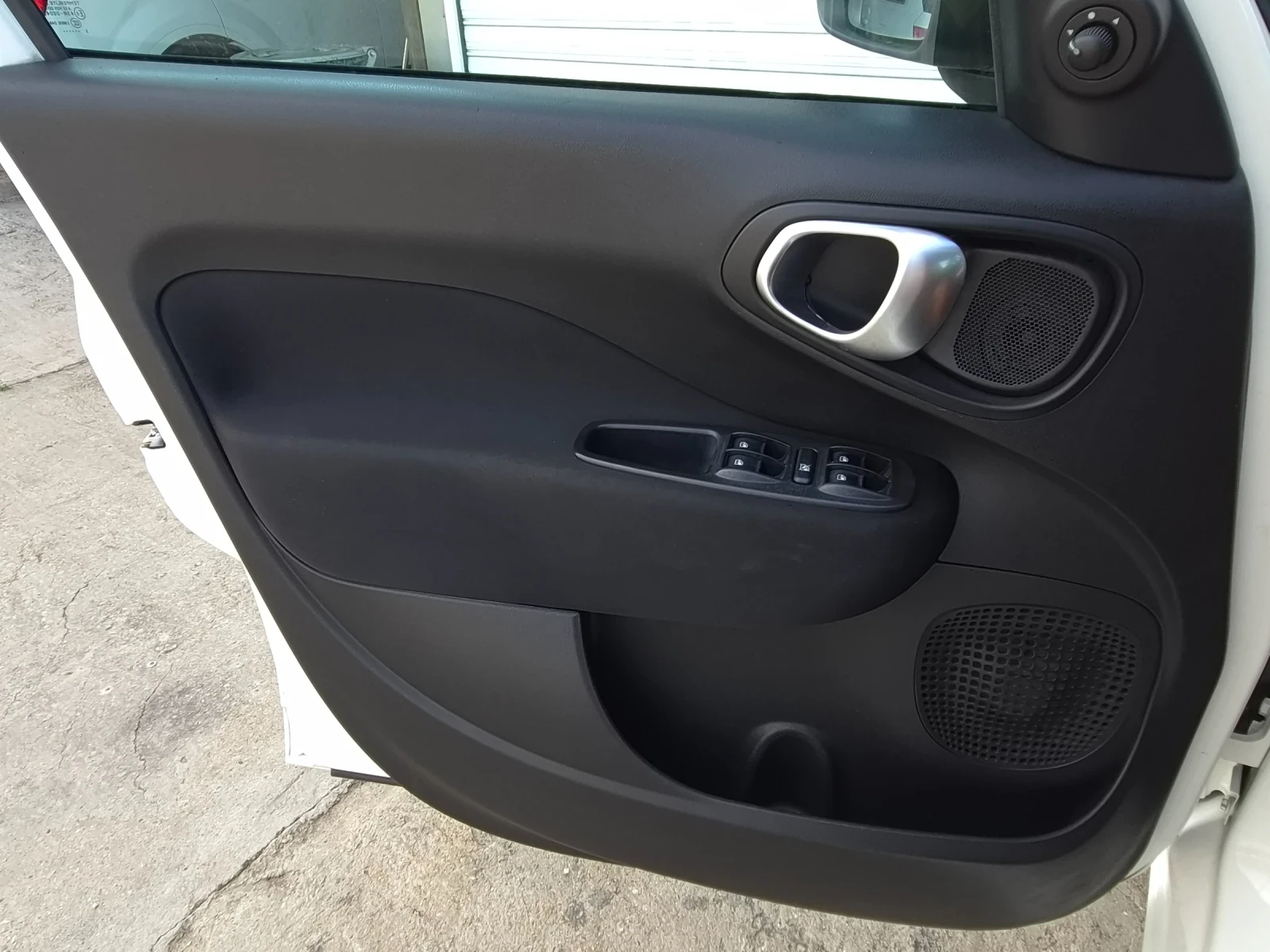 Fiat 500L 1.6JTD 105ps., снимка 17 - Автомобили и джипове - 55395594