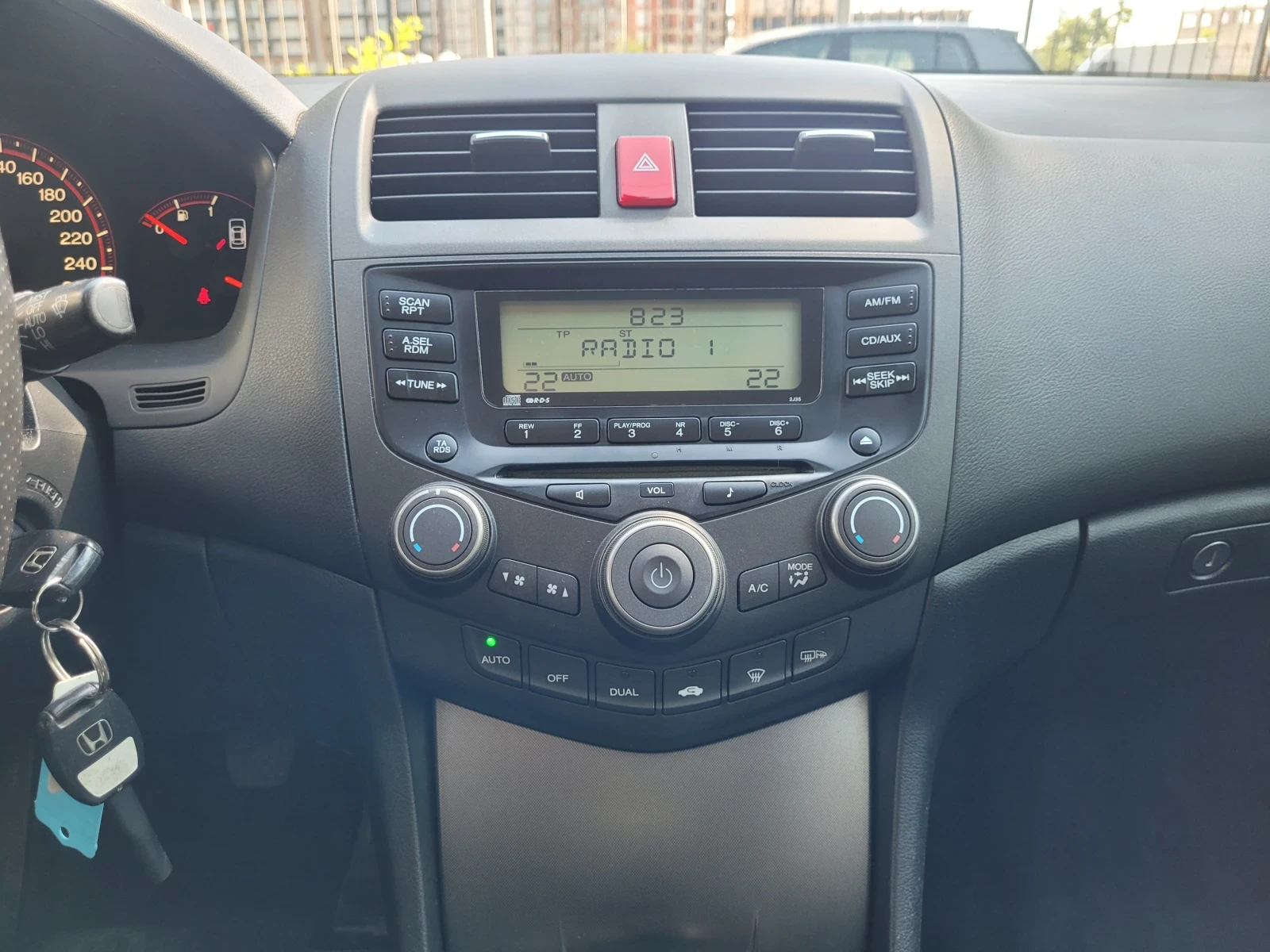 Honda Accord 2.2 I-CDTI , снимка 6 - Автомобили и джипове - 55471479