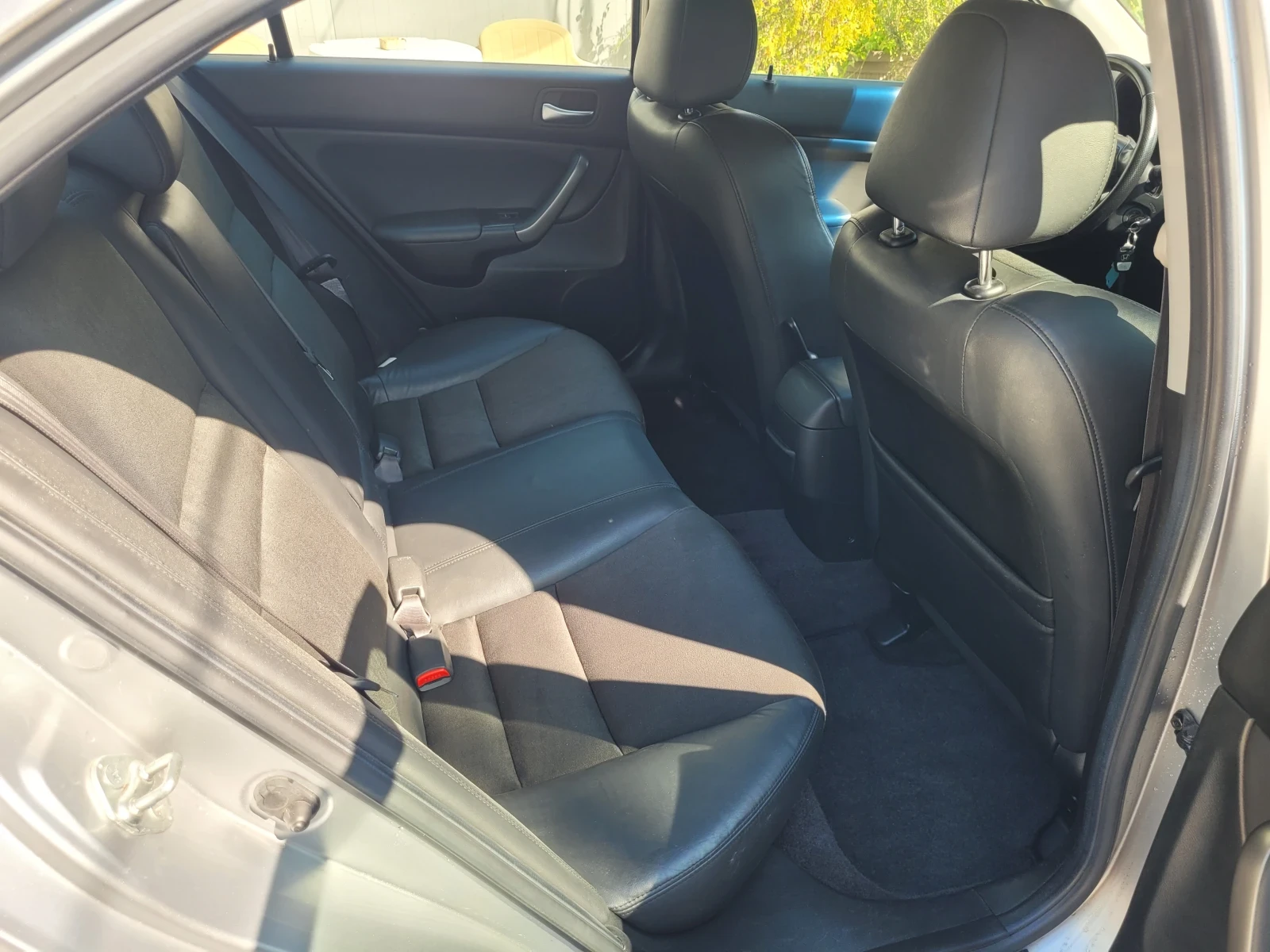 Honda Accord 2.2 I-CDTI , снимка 15 - Автомобили и джипове - 55471479