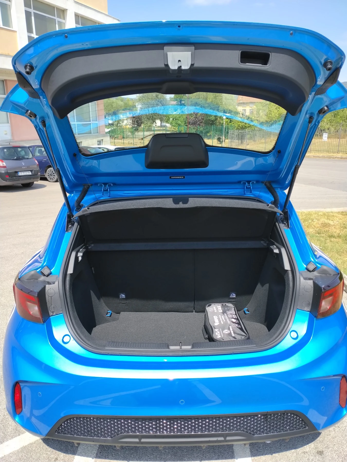 Mg 3 Hybrid, снимка 6 - Автомобили и джипове - 55817154