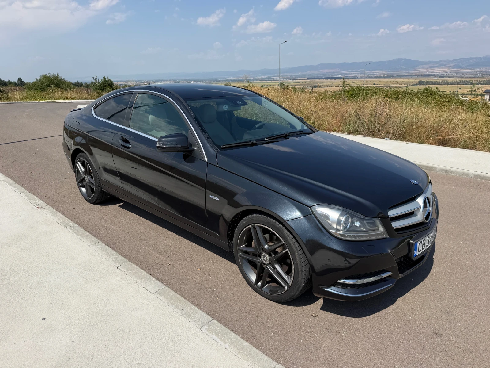 Mercedes-Benz C 220 Coupe, снимка 2 - Автомобили и джипове - 55824958