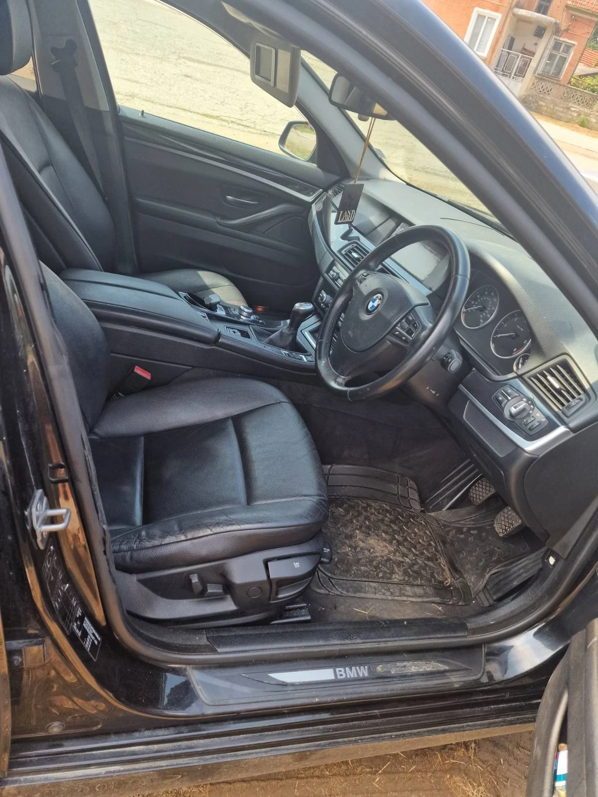 BMW 520, снимка 12 - Автомобили и джипове - 55930316