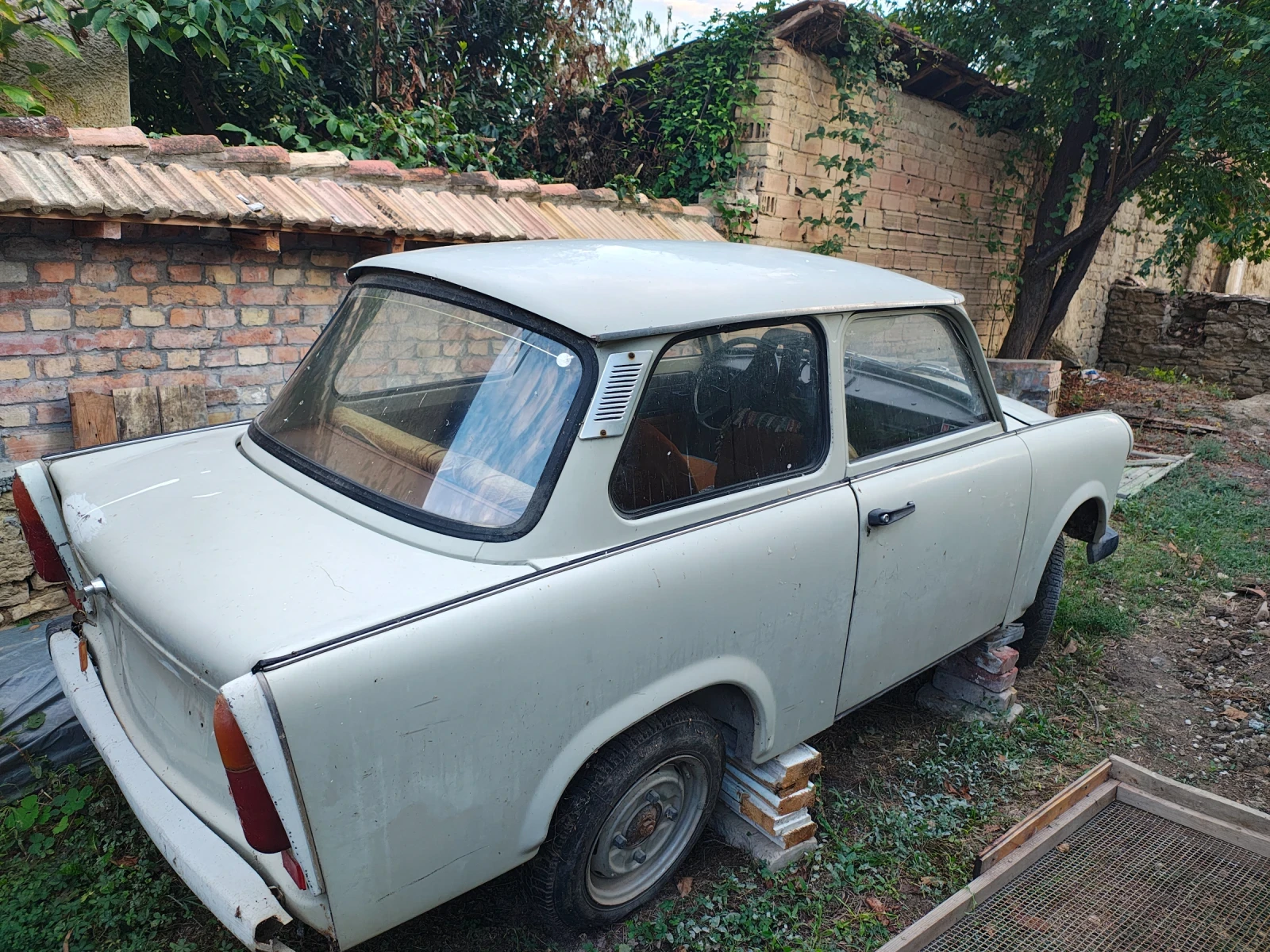 Trabant 601, снимка 4 - Автомобили и джипове - 56246382