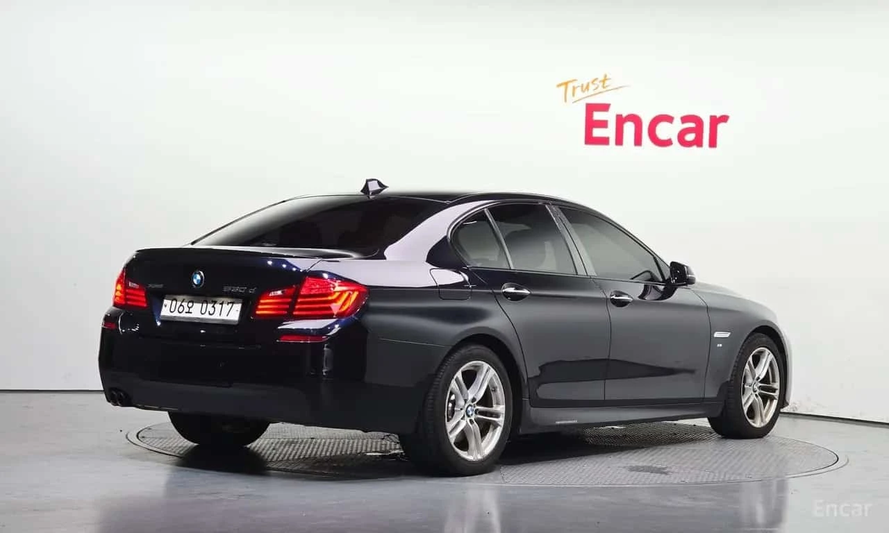 BMW 530 * 530d xDrive M Aero Dynamic * ЦЕНА ДО БГ, снимка 2 - Автомобили и джипове - 56259047