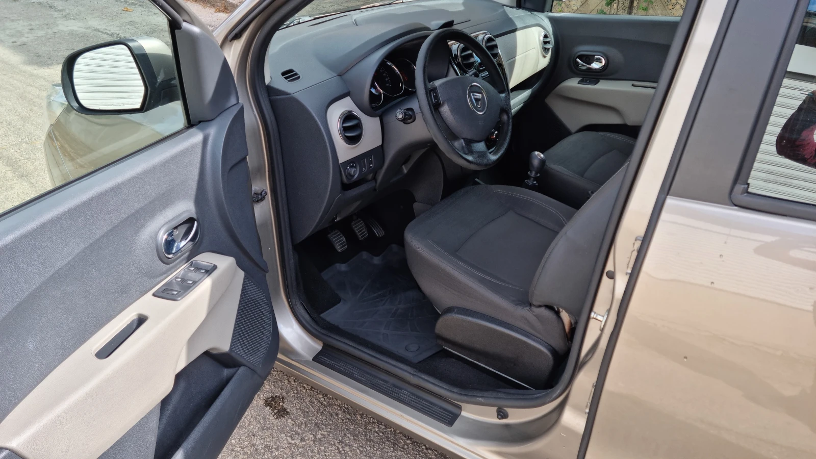 Dacia Lodgy 7 �����/�.�������/108 ���� | Mobile.bg � ����������� 12