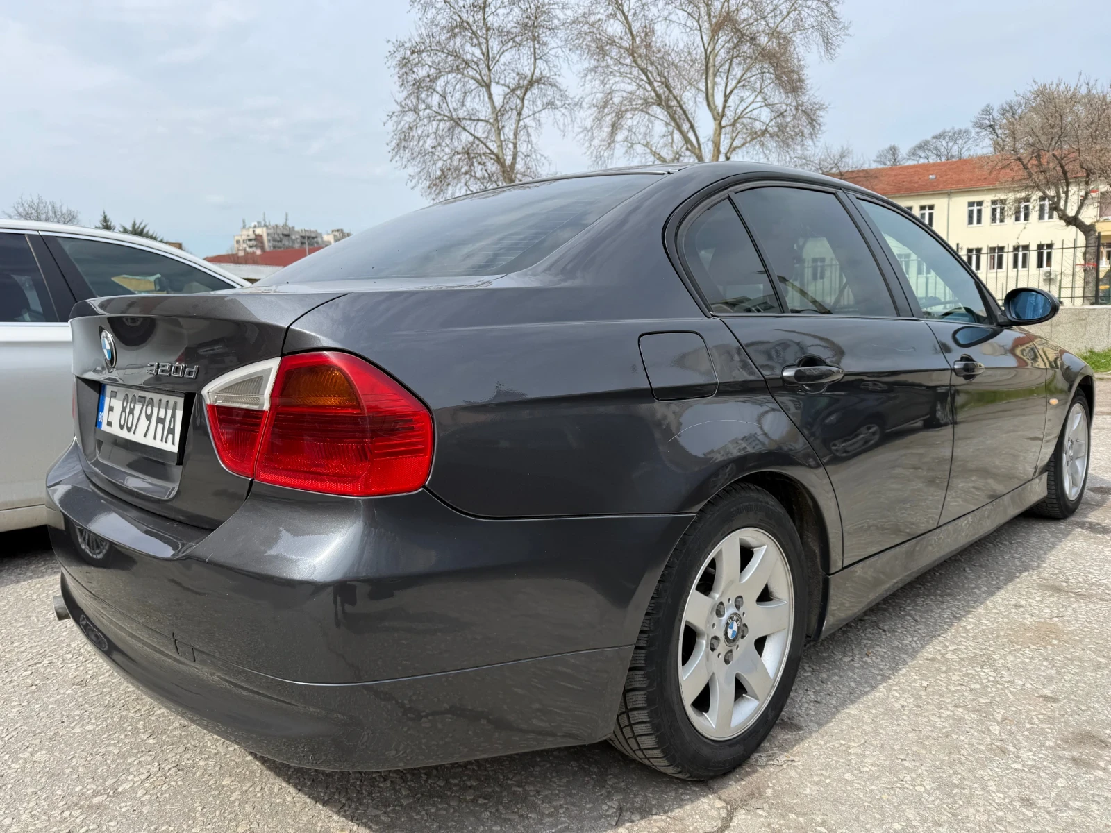 BMW 320, снимка 7 - Автомобили и джипове - 56345628
