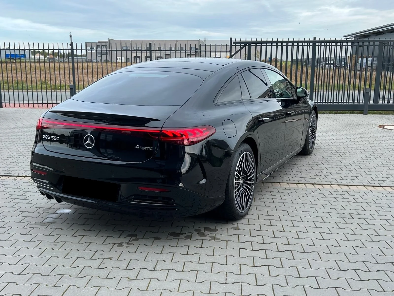 Mercedes-Benz EQS 580/ 4M/ AMG/ HYPERSCREEN/ PANO/ HUD/ AIR/ 360/ TV | Mobile.bg � ����������� 4
