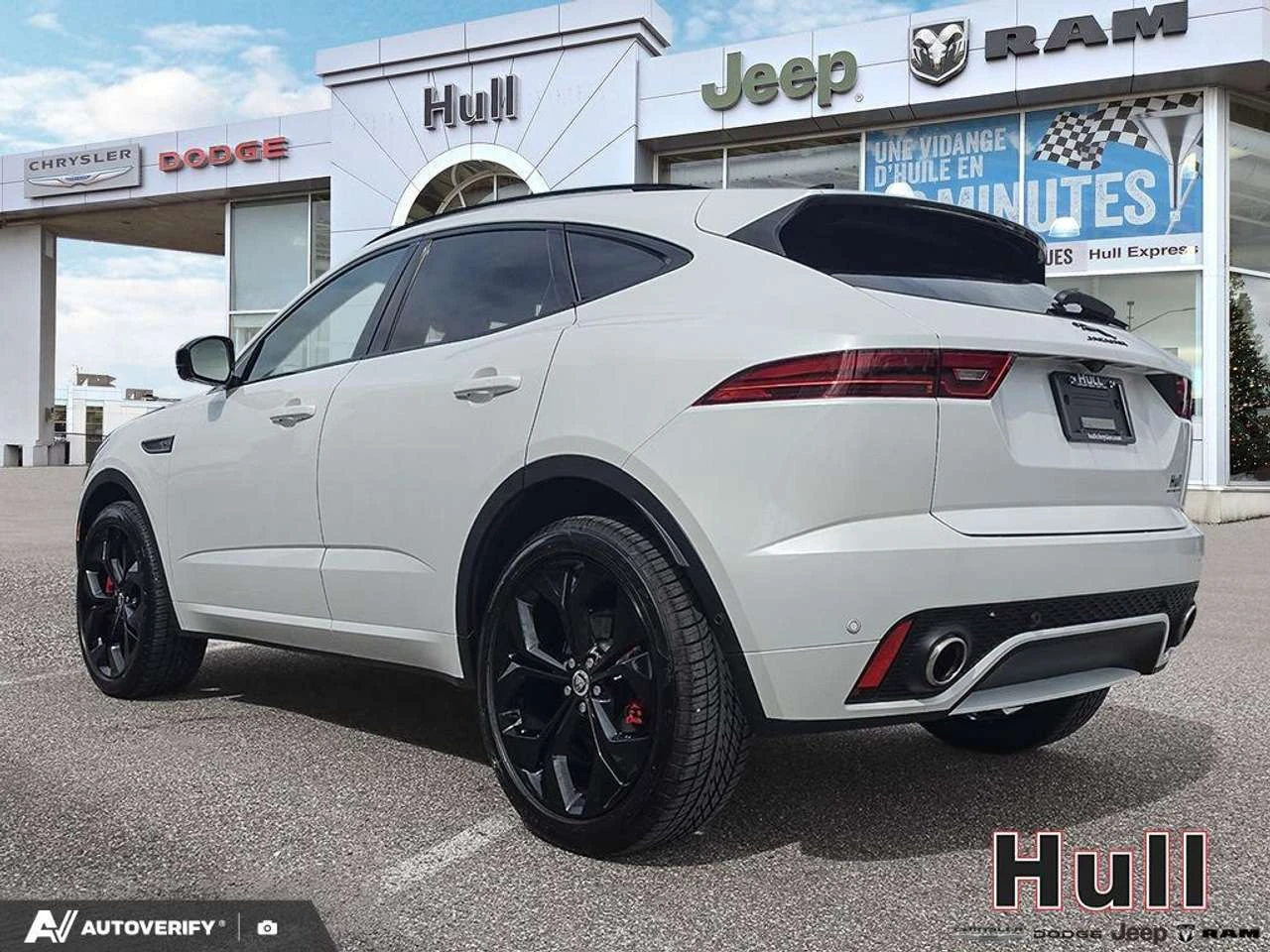 Jaguar E-pace R-Dynamic SE P250 AWD, снимка 4 - Автомобили и джипове - 56540954