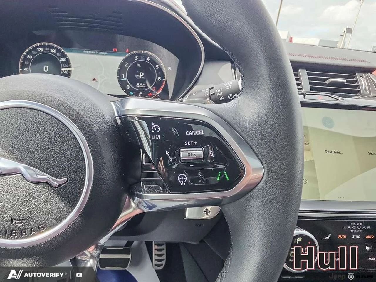Jaguar E-pace R-Dynamic SE P250 AWD, снимка 16 - Автомобили и джипове - 56540954