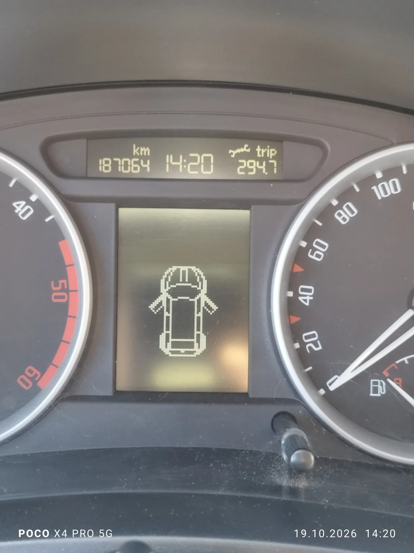 Skoda Fabia, снимка 13 - Автомобили и джипове - 56601086