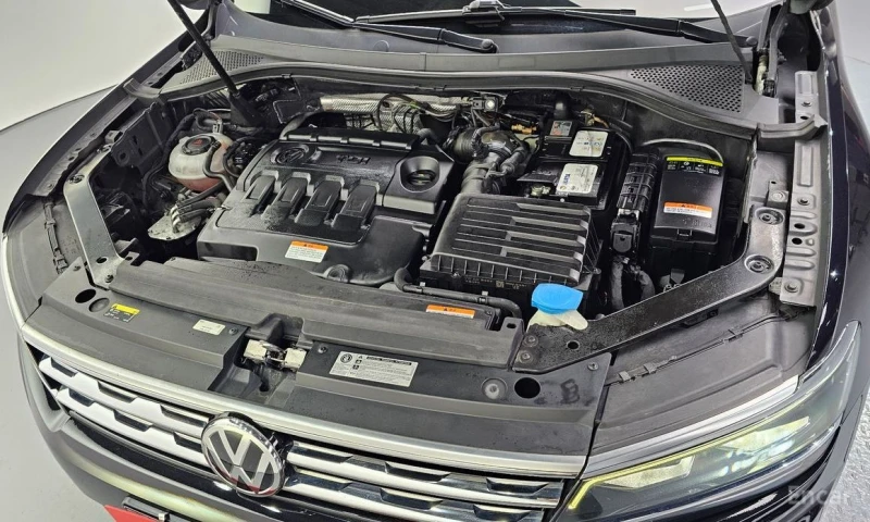 VW Tiguan, снимка 6 - Автомобили и джипове - 52725189
