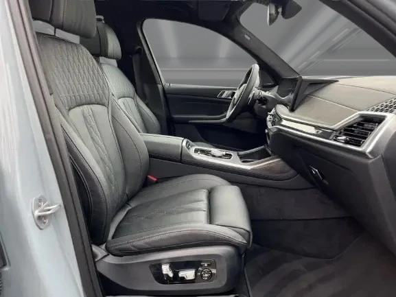 BMW X7 40i xDrive = M-Sport = Гаранция, снимка 11 - Автомобили и джипове - 53327887