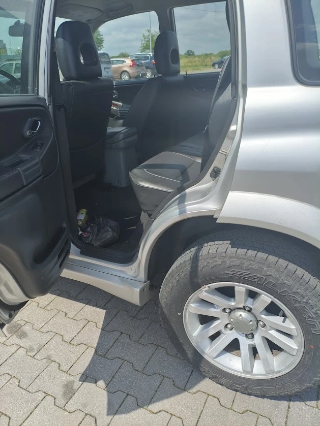 Suzuki Grand vitara, снимка 5 - Автомобили и джипове - 54766116