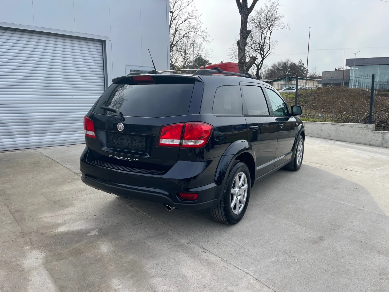 Fiat Freemont 7 места, снимка 6 - Автомобили и джипове - 53762889