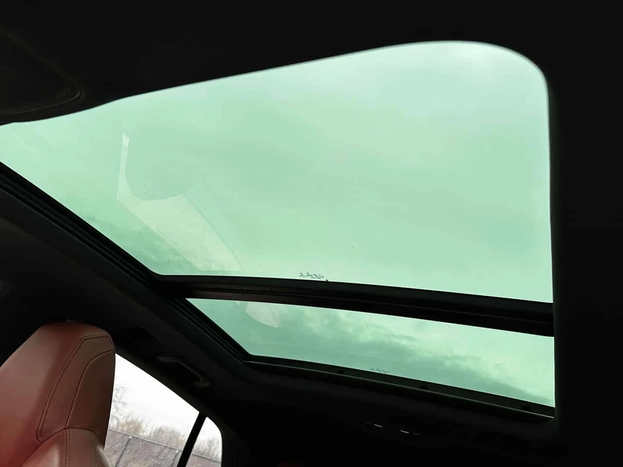 Audi SQ8 4.0 TFSI quattro  CARFAX, снимка 17 - Автомобили и джипове - 54218315