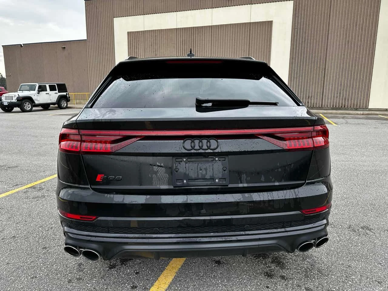 Audi SQ8 4.0 TFSI quattro  CARFAX, снимка 4 - Автомобили и джипове - 54218315