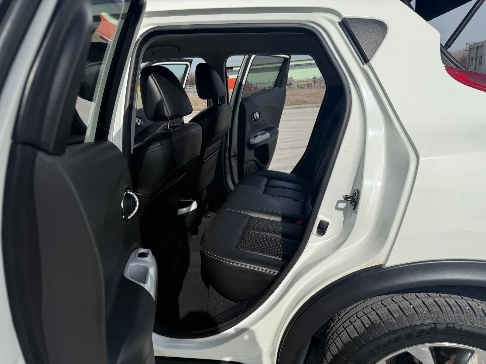 Nissan Juke 1.6i-����-����-120000-�������� | Mobile.bg � ����������� 10