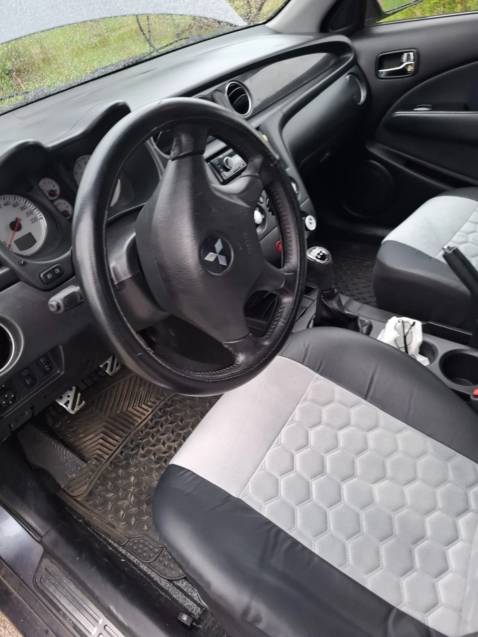 Mitsubishi Outlander 1, снимка 7 - Автомобили и джипове - 54366199